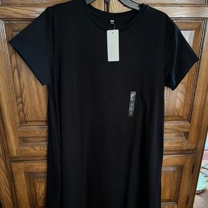 Uniqlo BLACK Short Sleeve Mini Dress